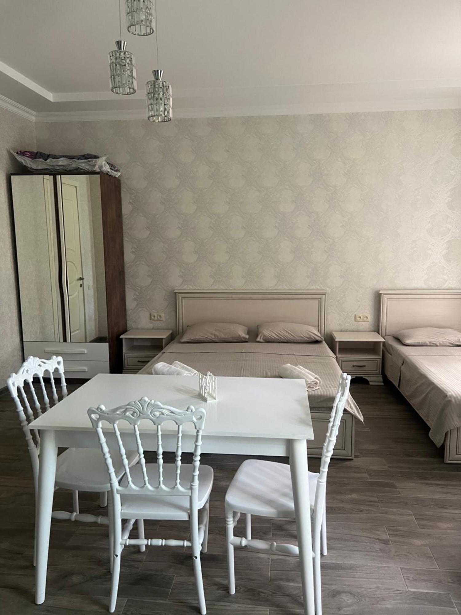 차크비 House On Moryakov 55 아파트 호텔 외부 사진