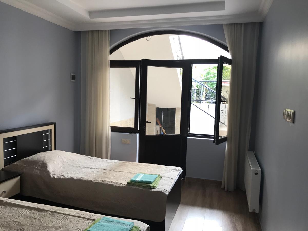 차크비 House On Moryakov 55 아파트 호텔 외부 사진