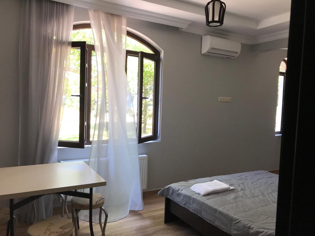 차크비 House On Moryakov 55 아파트 호텔 외부 사진